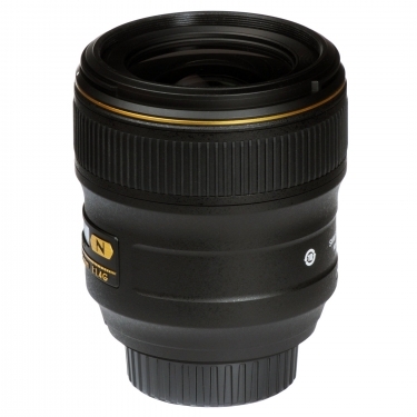 Nikon AF-S Nikkor 35mm F1.4G Wide Angle Lens