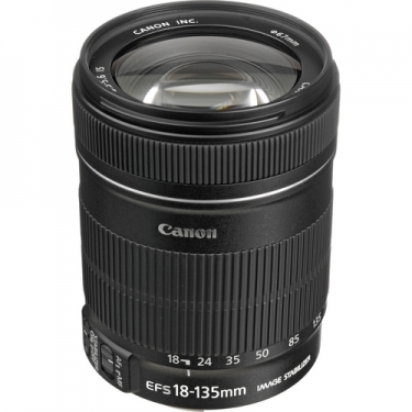 Canon EF-S 18-135mm F3.5-5.6 IS Lens
